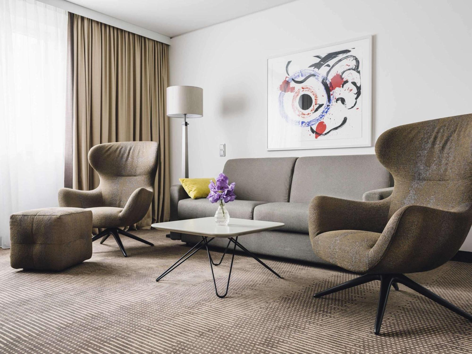 Pullman Berlin Schweizerhof Hotel Bagian luar foto