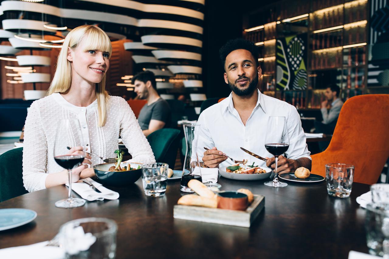 Pullman Berlin Schweizerhof Hotel Bagian luar foto John Legend and his wife Chrissy Teigen at their restaurant, L.A. LIVE